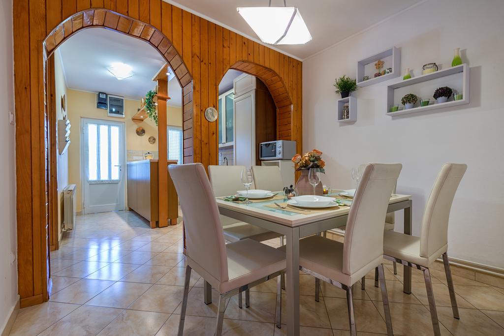 Holiday Villa Anna Primorski Dolac Dış mekan fotoğraf